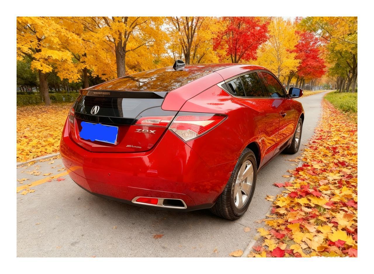 今天给大家来一组25年秋天当时实拍的胶卷图片。这台高配版的讴歌本田歌诗图，那也是