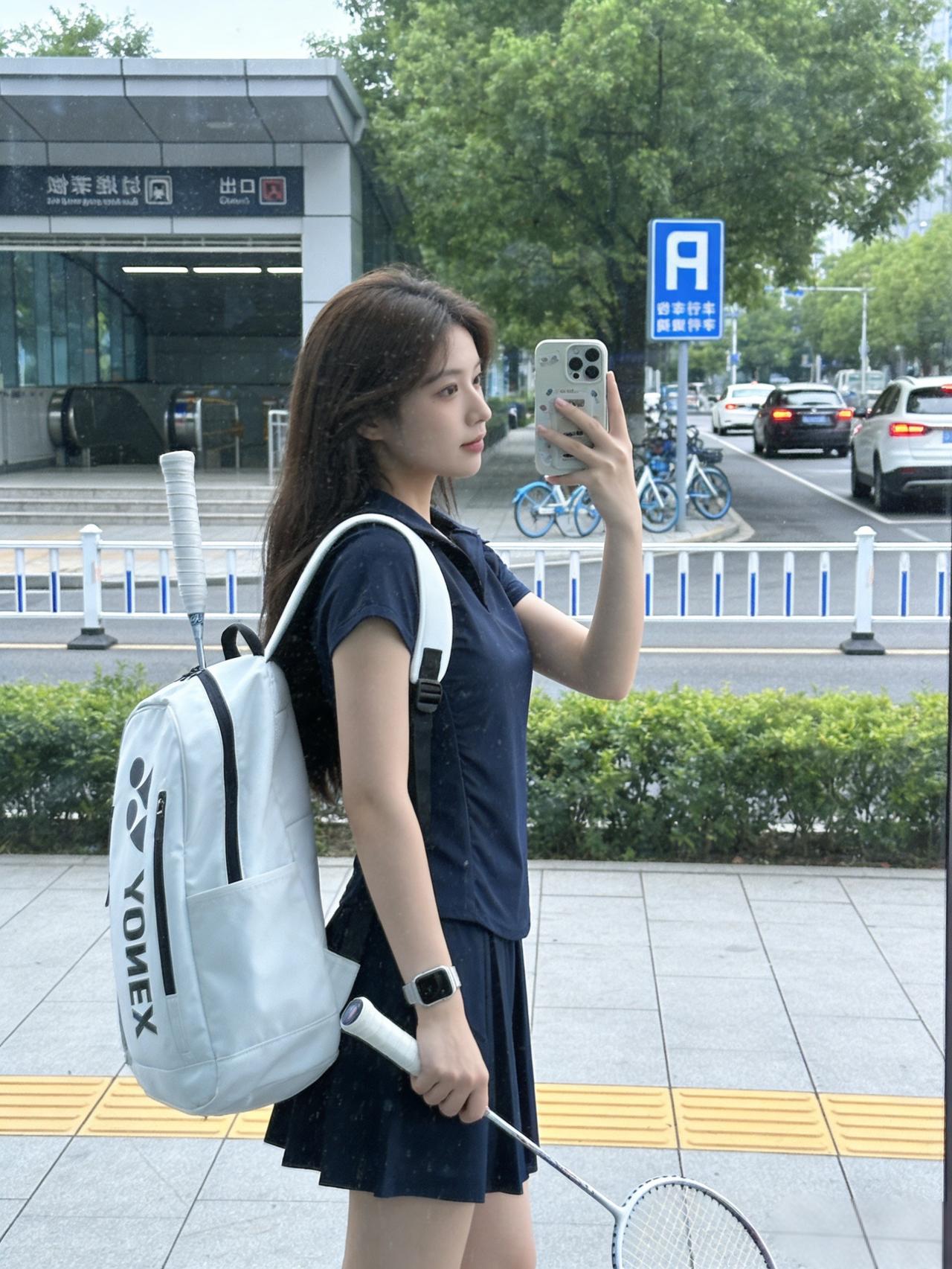 Vocal这套羽毛球套装也太显瘦了吧