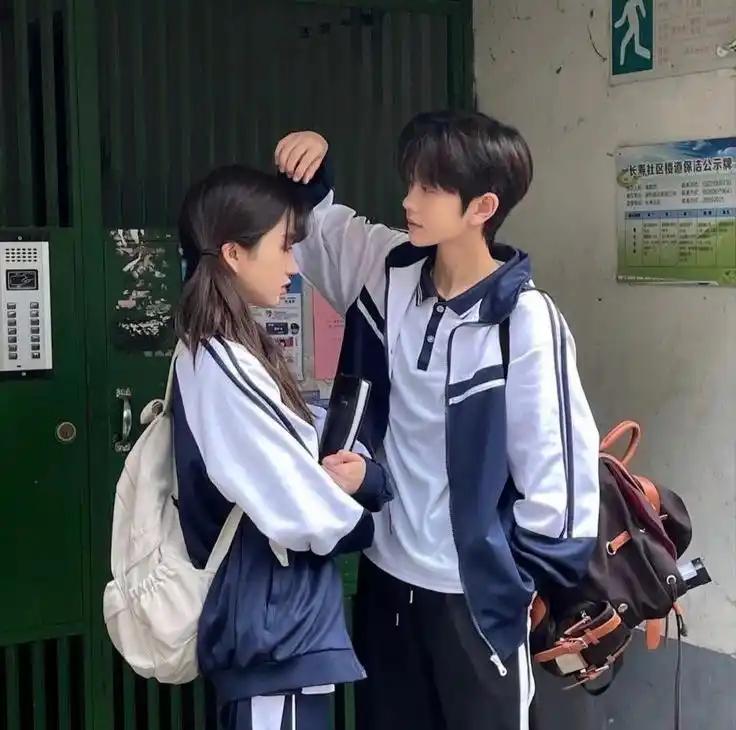 16岁高一娃抵触爸爸谈对象，我果断断联：青春期的孩子真不敢赌！越接触青春期