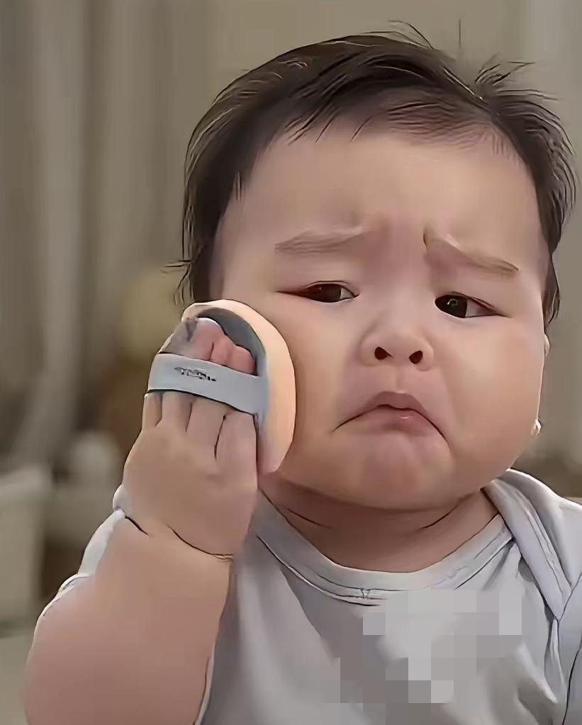 谁能想到，仅五个月大的小汪宝，凭一众趣味AI二创视频刷屏全网，成为近期最出圈的治