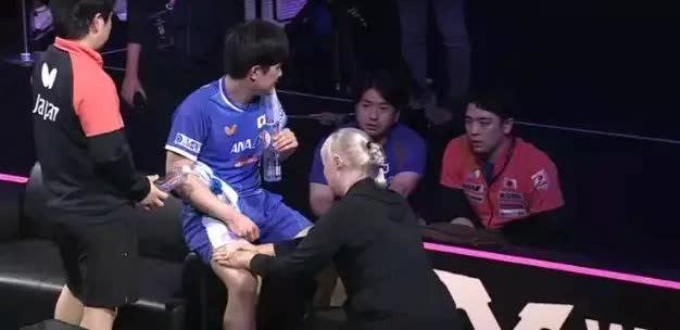 张本智和终将要为自己的轻狂而付出代价，冠军赛刚打完，张本智和的金牌还没捂
