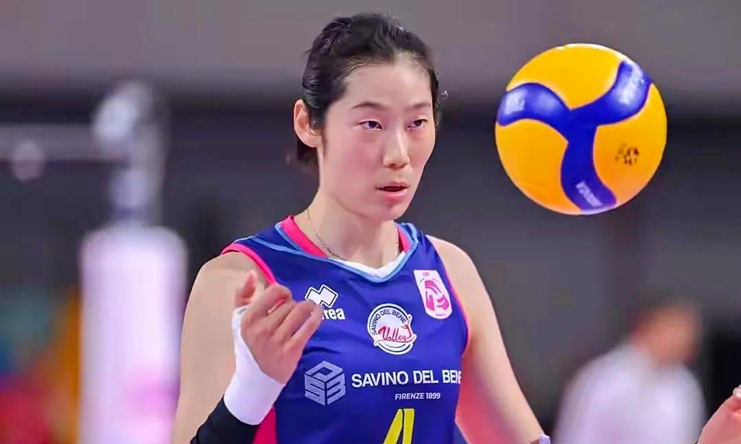 如何看待中国女排无缘世锦赛八强？我觉得教练们都不敢用朱婷是最大的问题，能力太强