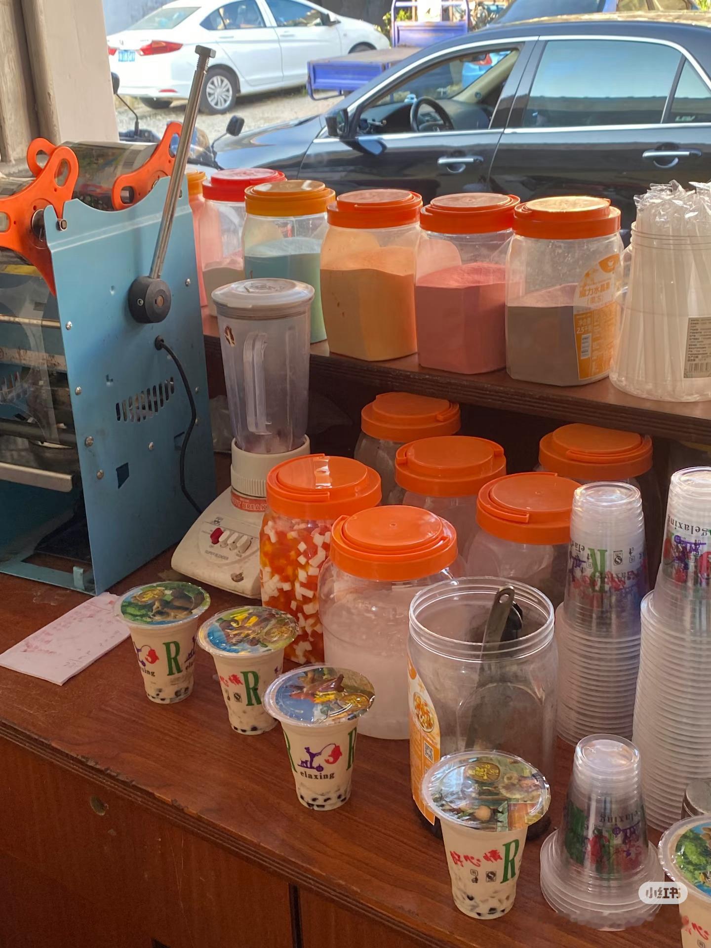 父母以为的奶茶vs实际上我喝的现在奶茶的花样真多谁还记得以前只有珍珠西米