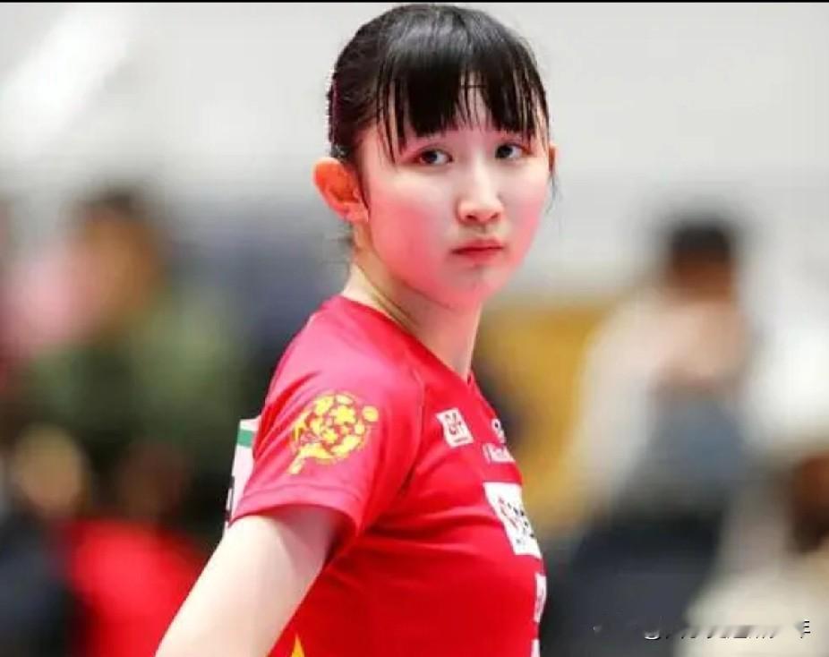 乒乓WTT德国法兰克福冠军赛，女单1/16决赛，朱芊曦VS早田希娜。第一局