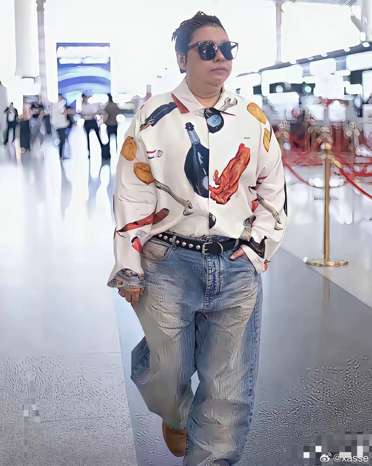 有没有懂行的，韩红这身衣服是什么品牌