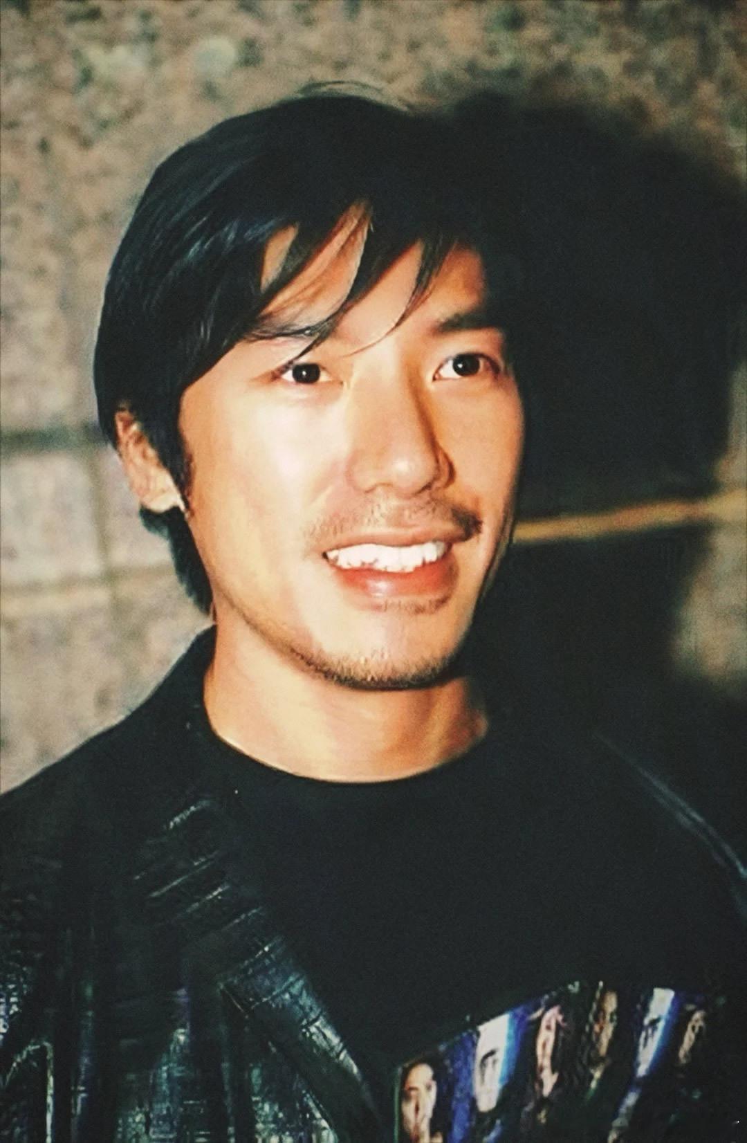 2001年《拳神》宣传现场的张耀扬