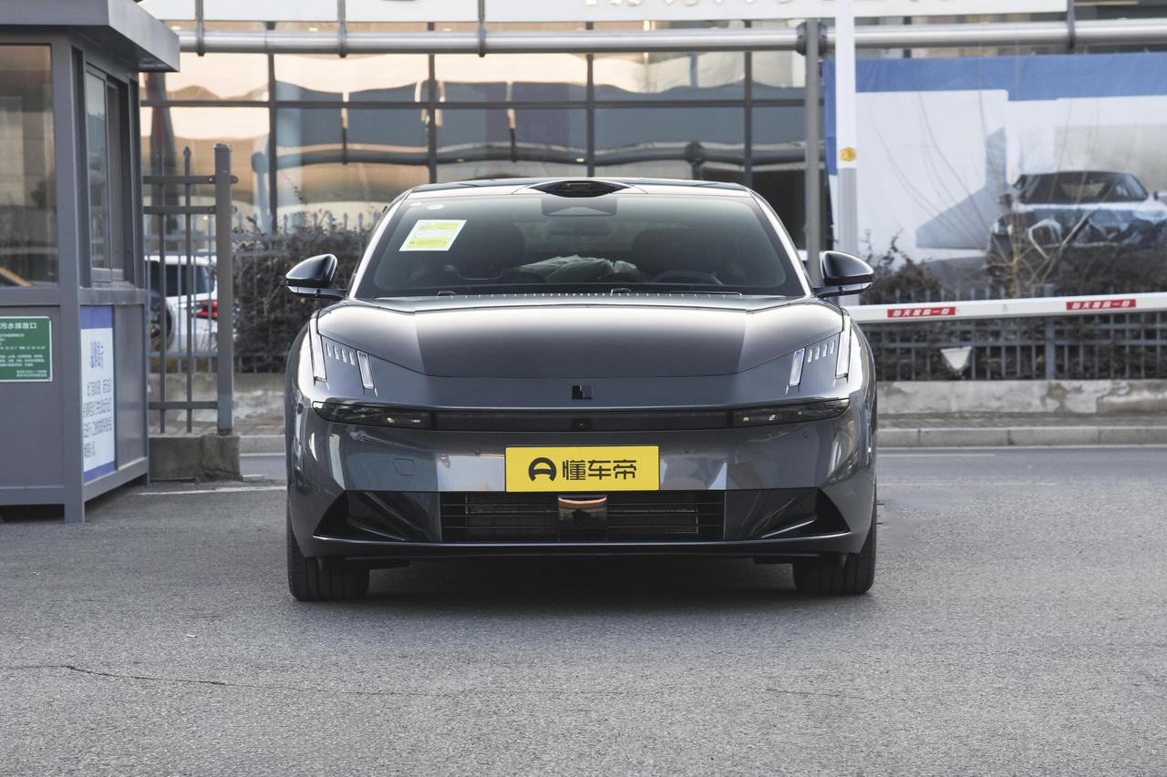 领克10EM-P和汉LDM-i都来了，到底谁开起来更舒服？家里老人孩子坐哪辆