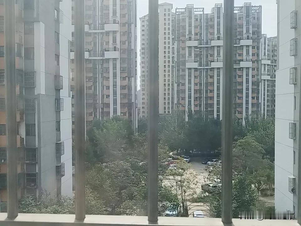 每天半斤白酒，天天喝茅台，属于哪类人的生活水平？我有两个舅舅，三舅九十三岁，老