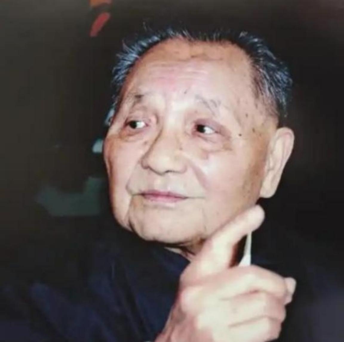 美国如果插手台湾问题，该怎么办？邓公早就给出答案：美国只有两个选择。自从特朗普上