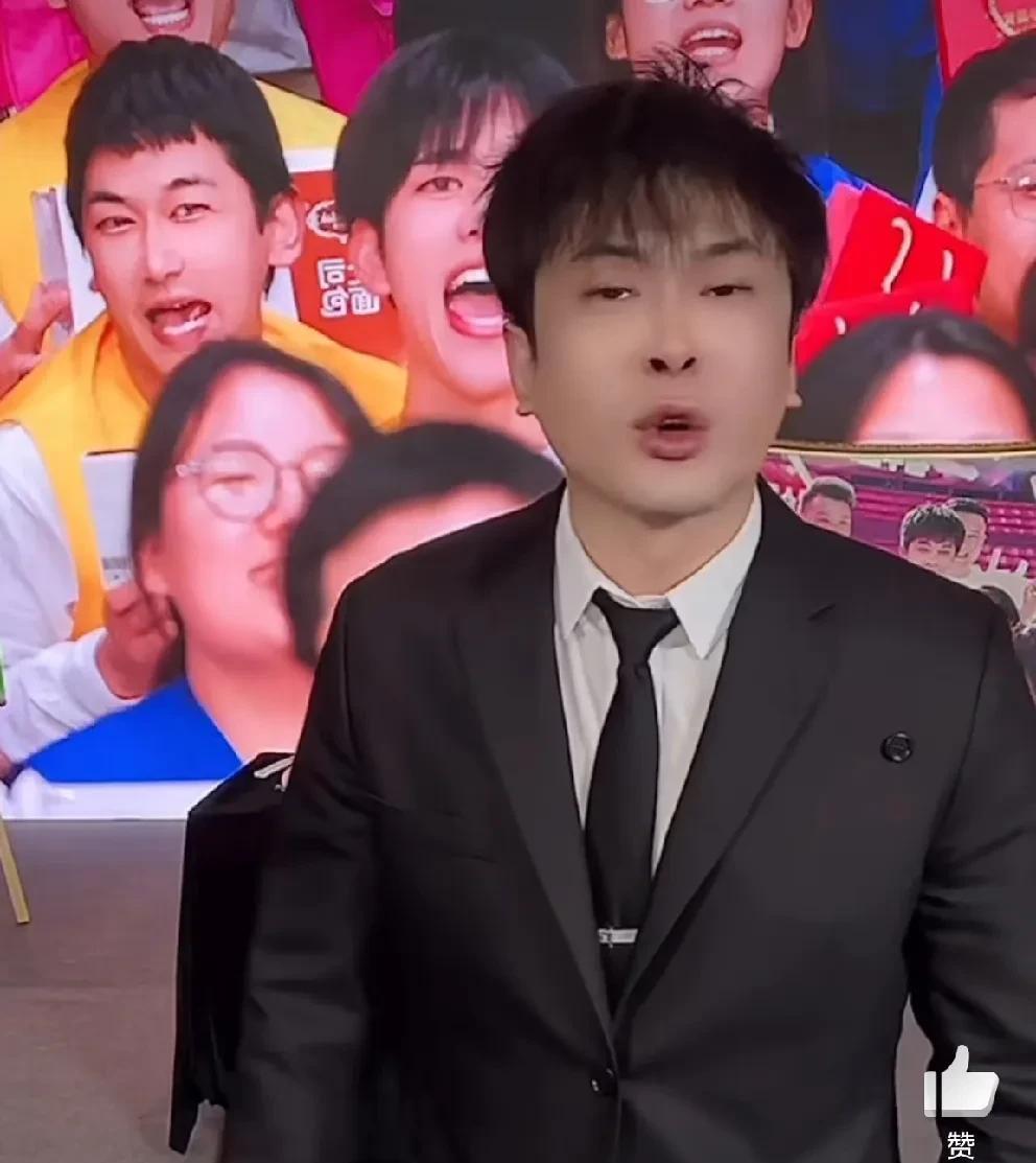 辛巴落泪致谢粉丝和平台老板程一笑，感谢这么多年的照顾！辛巴