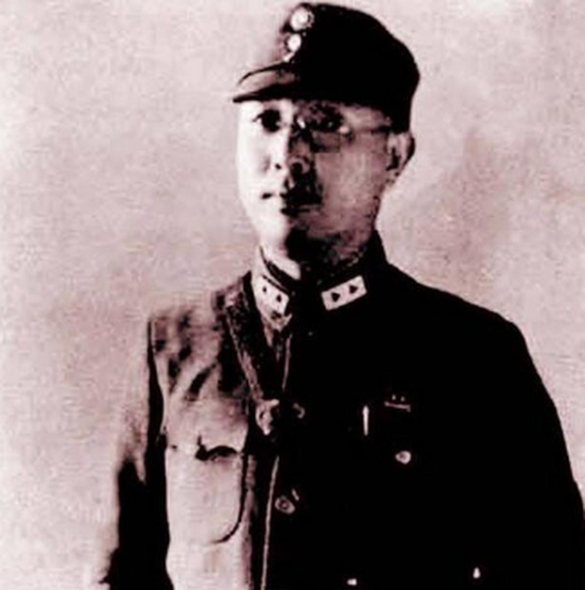 🌞1949年5月，国军兵团司令张轸劝说鲁道源起义，鲁道源却向顾祝同告密，顾