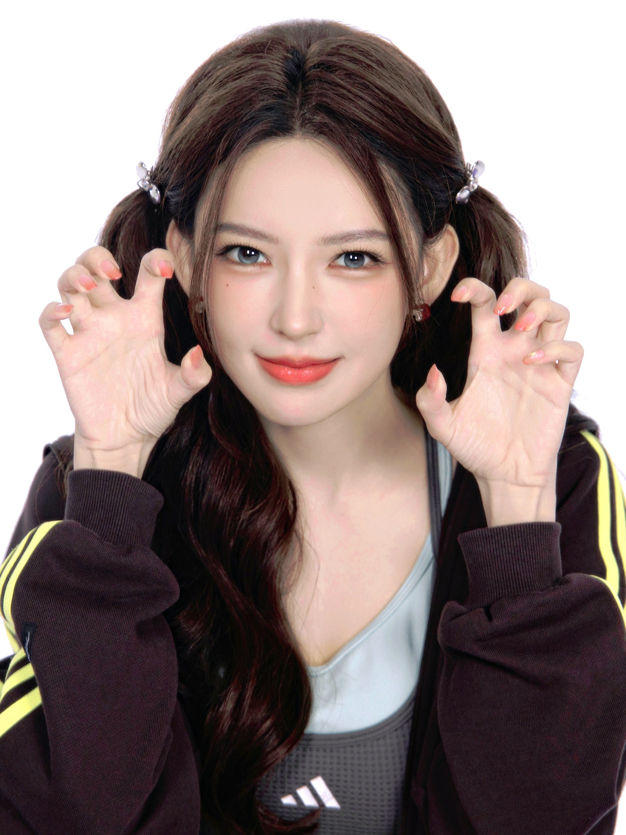 来咯来咯！小喵证件照！#程潇闫桉双人舞好辣#​