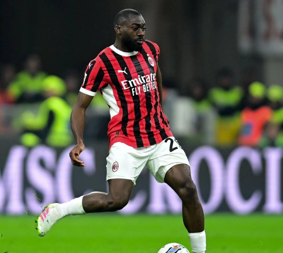 #我的主队##AC米兰#数据证明，没了拉比奥特，福法纳成了米兰中场的“南郭