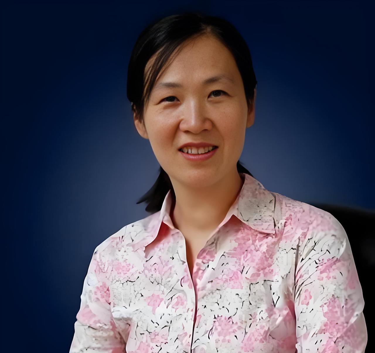 她是美国非常不想放回中国的科学家，拒绝美国顶尖公司和上千万年薪，放弃在美国优厚待