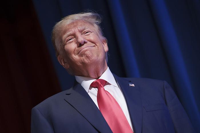 中美贸易战，现在已经不是什么芯片，加税，逆差的问题了，现在美国就是一门心思想要强