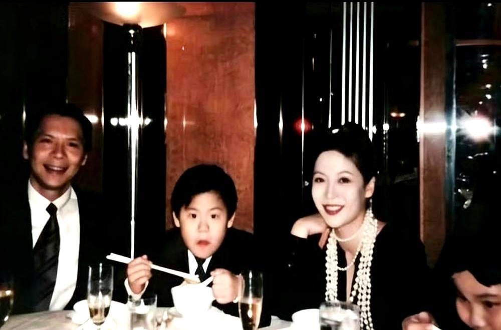 “我爸是全港龙头！”他掐着司机脖子吼完这句话，6个月铁窗生涯才刚开始。出狱