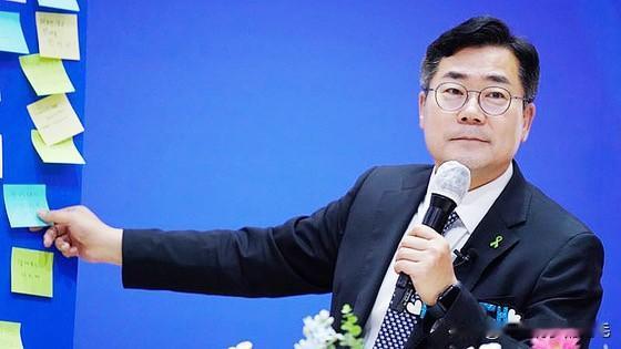 朴赞大：执政党代表不能只擅斗争，需助力李在明成功韩国执政的共同民主党首候选人