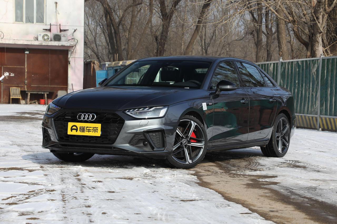 25年12月啦，22年的奥迪A4L二手车到底能不能入手？今儿咱就敞开了好好唠唠这