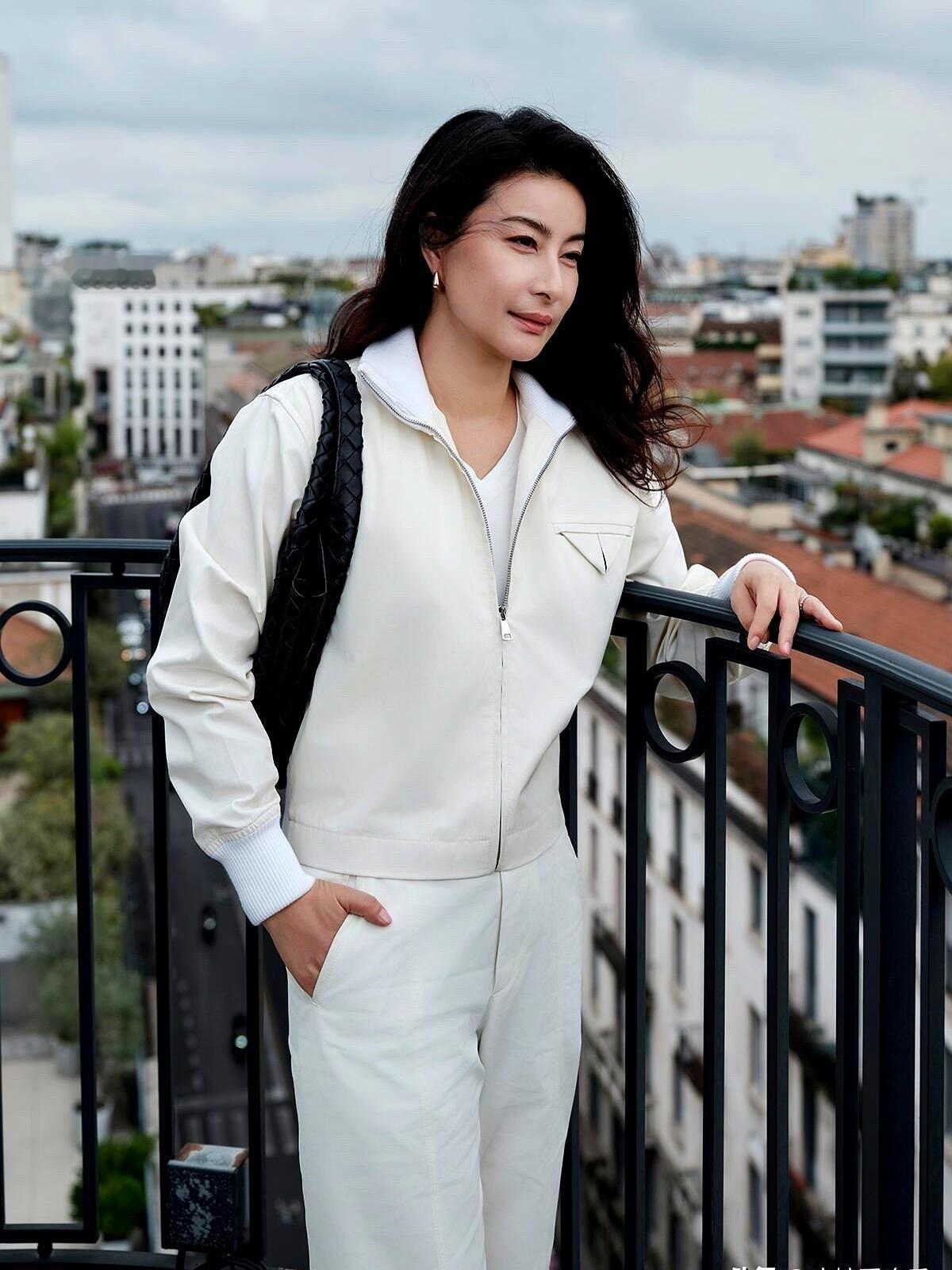 郭晶晶今晚该睡不着了她撮合的霍启山和陈若琳互相不来电，之后霍启山找了那然当女