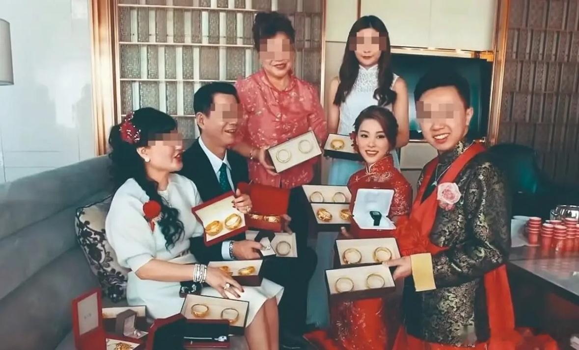 谭方骏揭与蔡天凤相识过程，相恋一个月结婚，至今仍照顾蔡邝子女！​​​