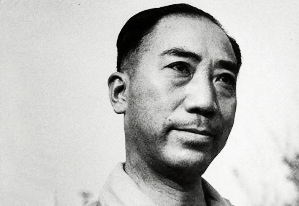 熟知戴笠的人都知道，戴笠有““四不”和“六好”，这四不就是：不喝茶、不吸烟、不