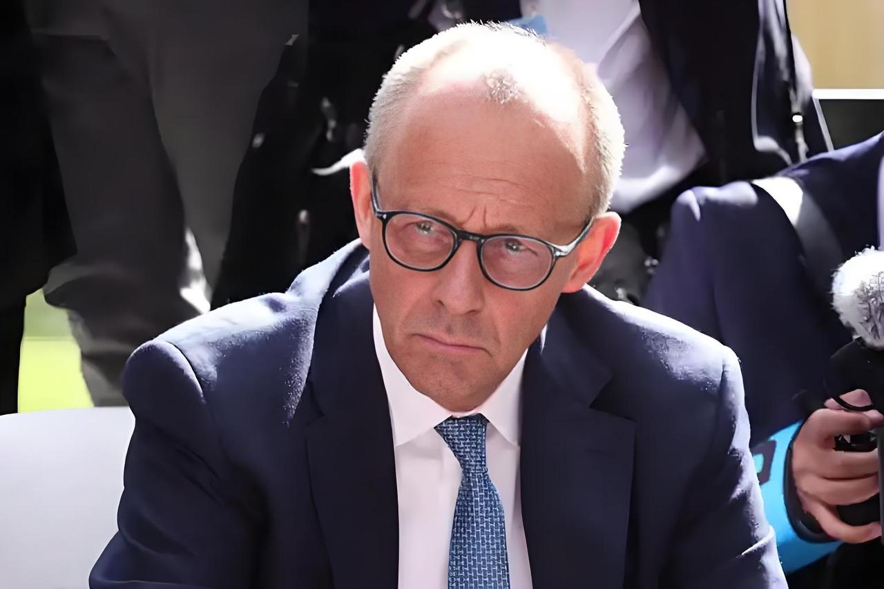 德国总理默茨震怒！公开指责以色列是“吞并”，这下以色列可算是踢到钢板了！据