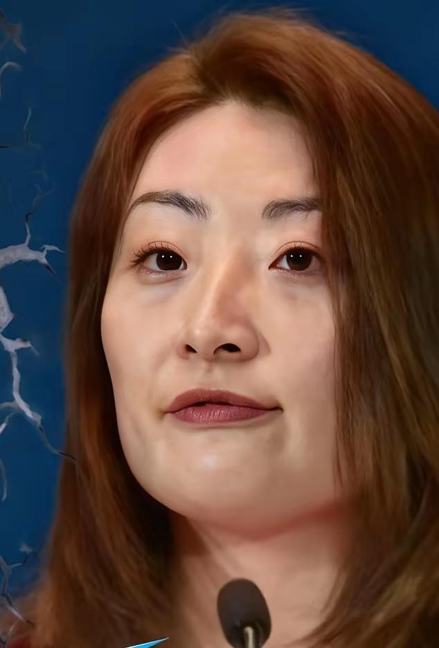 姜还是老的辣？宗馥莉这千金离职，说白了是被逼得没办法的妥协。宗老不在了，家里乱成