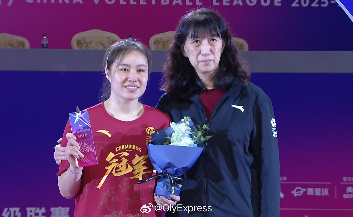 排超联赛上海女排时隔25年再夺冠4月1日上海，排超女排联赛落幕，单项奖如下：M