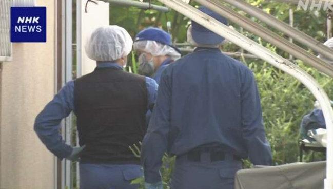 女儿尸体被藏冰柜20年，日本老太自首！背后原因因为啥？日本75岁老太把女儿尸体