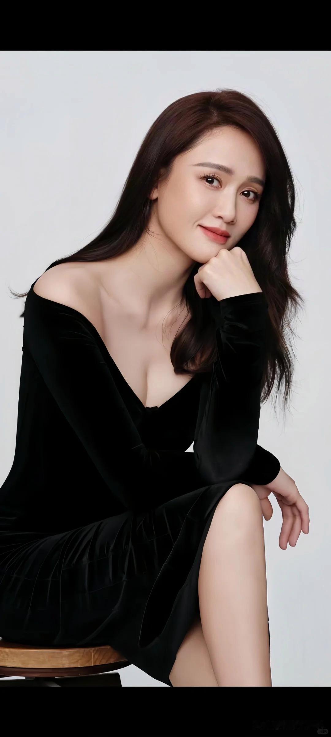 质疑艾伦（陈乔恩老公）→理解艾伦→羡慕艾伦，难怪富商艾伦会对比他大9岁的陈乔恩