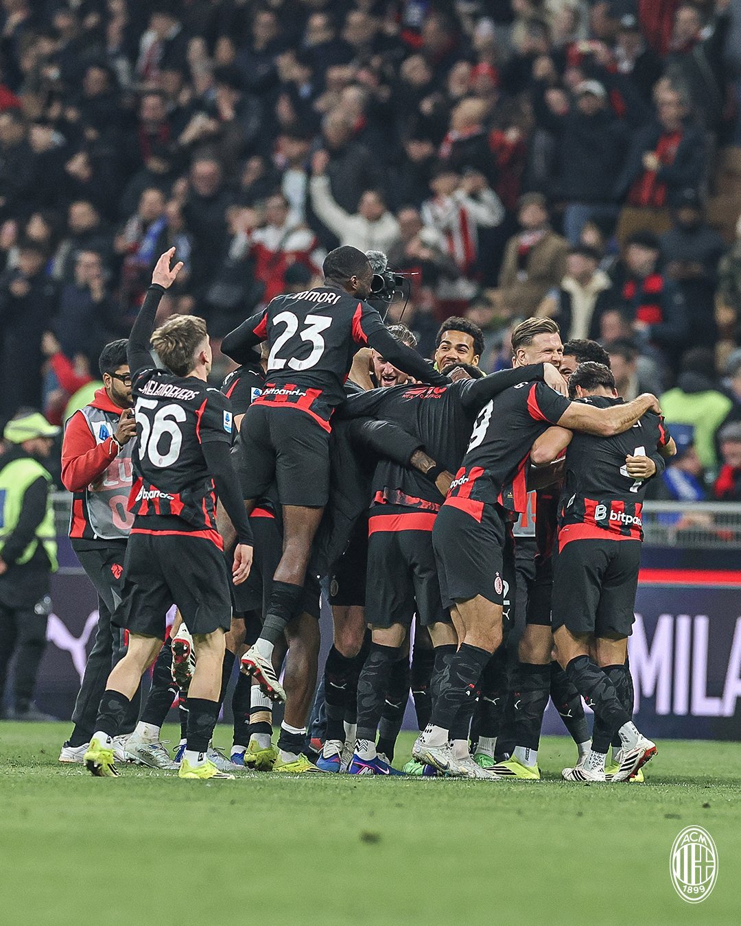 AC米兰1比0国际米兰对联赛整体形势没什么改变，但赢德比谁能不高兴呢？