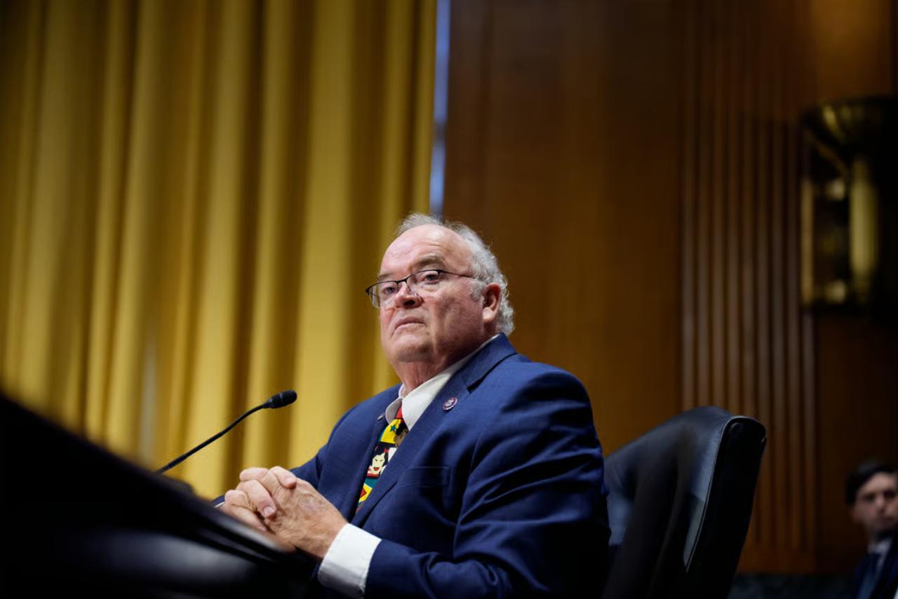 吞并格陵兰岛还不够？美高官谈笑间，把冰岛列为美国第52个州 特朗普想要格陵兰