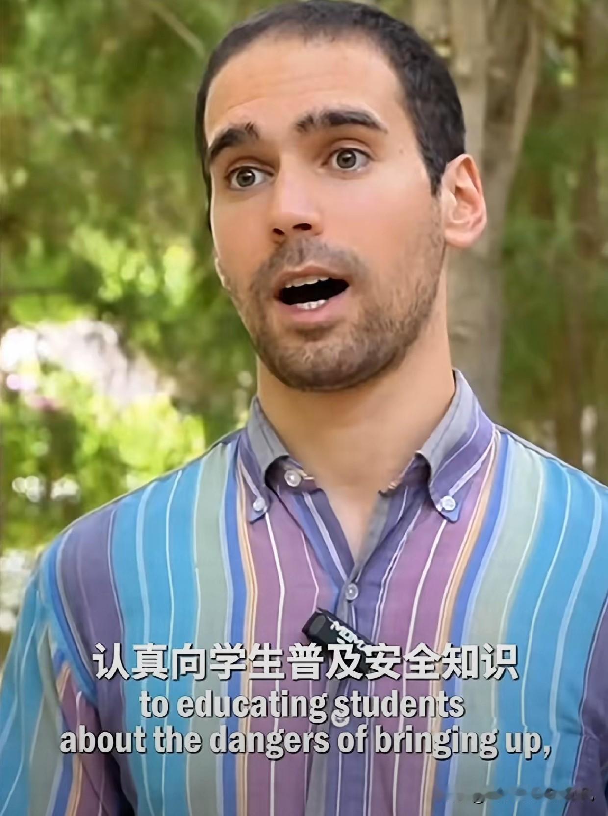 从叶松源在长城上敲“日式太鼓”，到敦煌融媒高薪招聘外籍主播，文化阵地正被悄然侵蚀