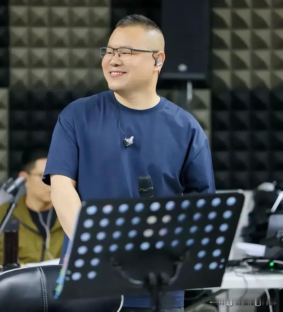岳云鹏要开演唱会，定价1580块！记的没错的话，岳云鹏除了唱过一首改变歌曲《