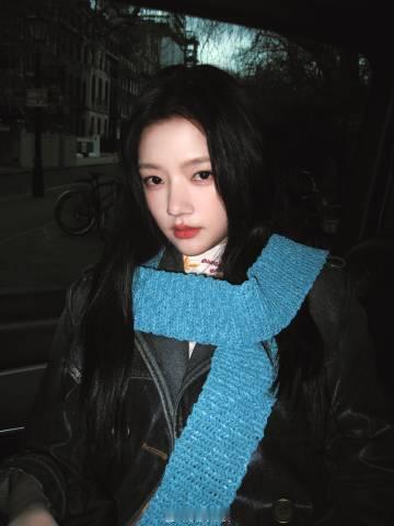 任敏这次时装周的每组图都好让人惊喜，很适合这种风格，比例超棒满屏大长腿