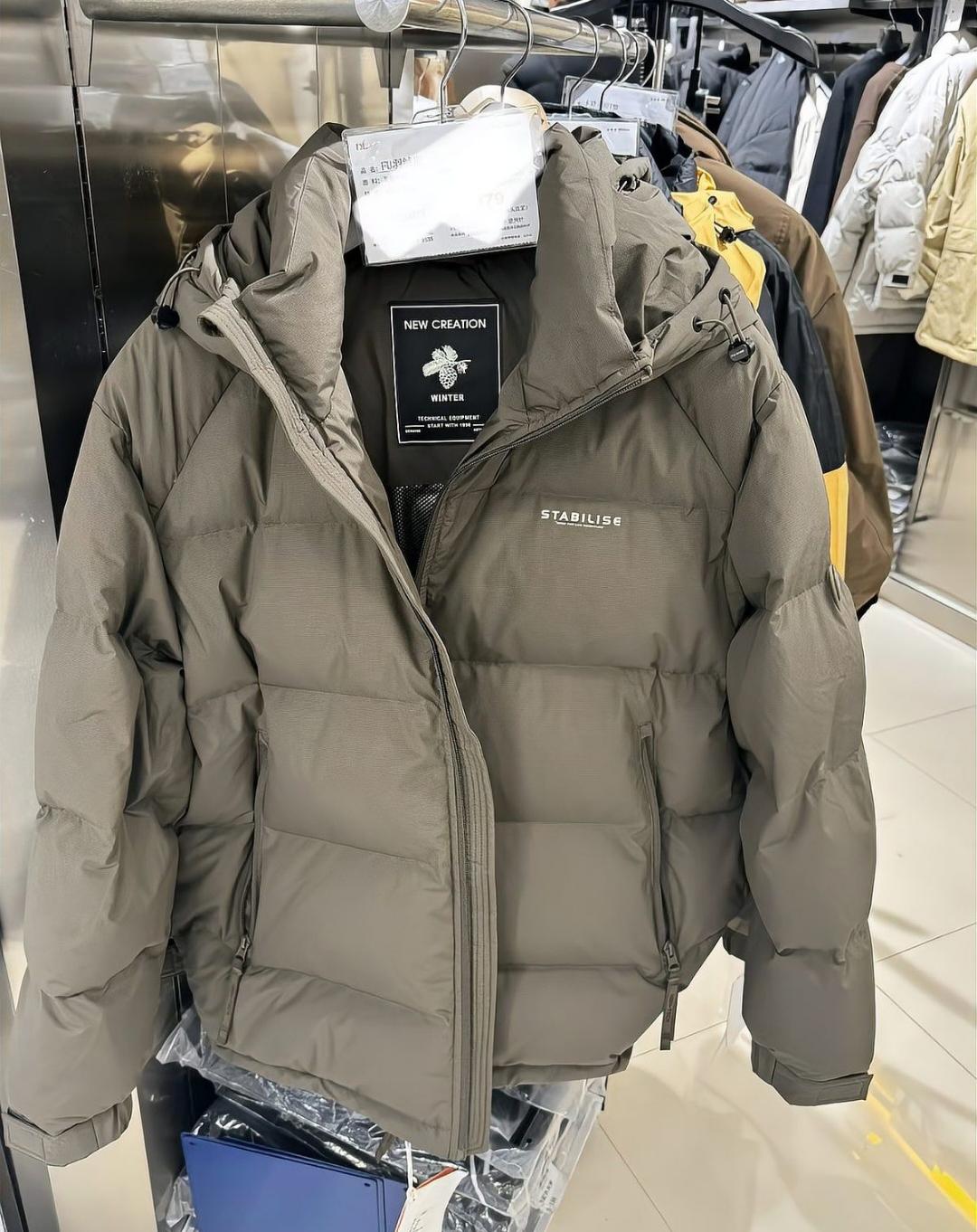 为什么胖东来能以低于行业平均利润的价格售卖羽绒服？599元羽绒服背后有何秘密？