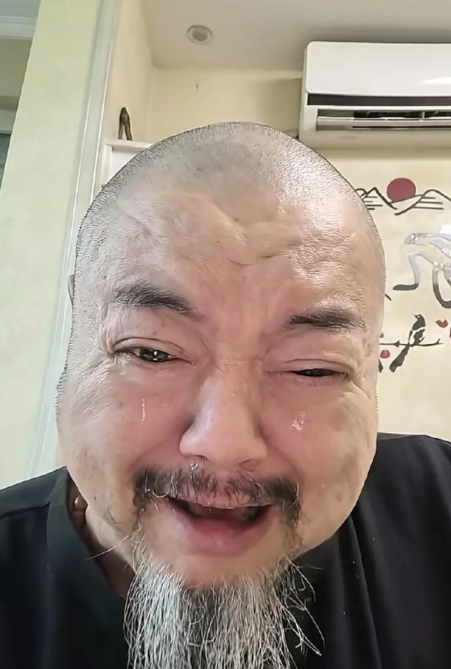 老戏骨秦焰突传死讯，53岁男星录视频悼念，崩溃大哭情绪十分激动！8月10日，老