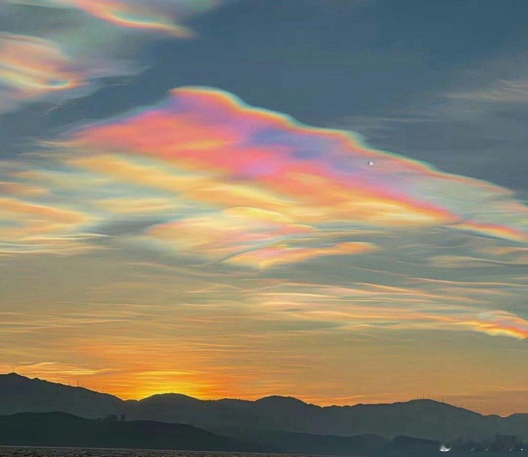 脑机接口核心细分1.硬件端：汉威科技、领益智造、冠昊生物（核心部件支撑）2.