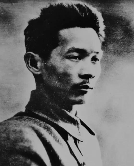 南昌起义发生后，张发奎责问李汉魂：“你的部队呢？”李汉魂又反问张发奎：“你的部队