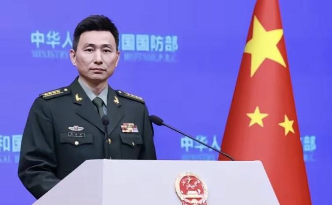 中国国防部已向全球发出重磅通知，中国人民解放军已准备就绪，必将彻底粉碎任何阻碍国