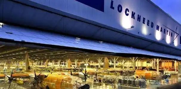 曾经是美国军工里的超级巨无霸，今天连自己的前途都“亏空”得看不见底。2025年开