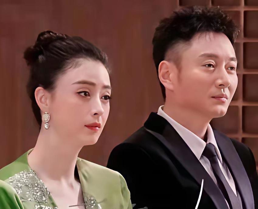 一部《甄嬛传》成就了孙俪、蒋欣等一众主演，却唯独让饰演果郡王的李东学成了观众心中
