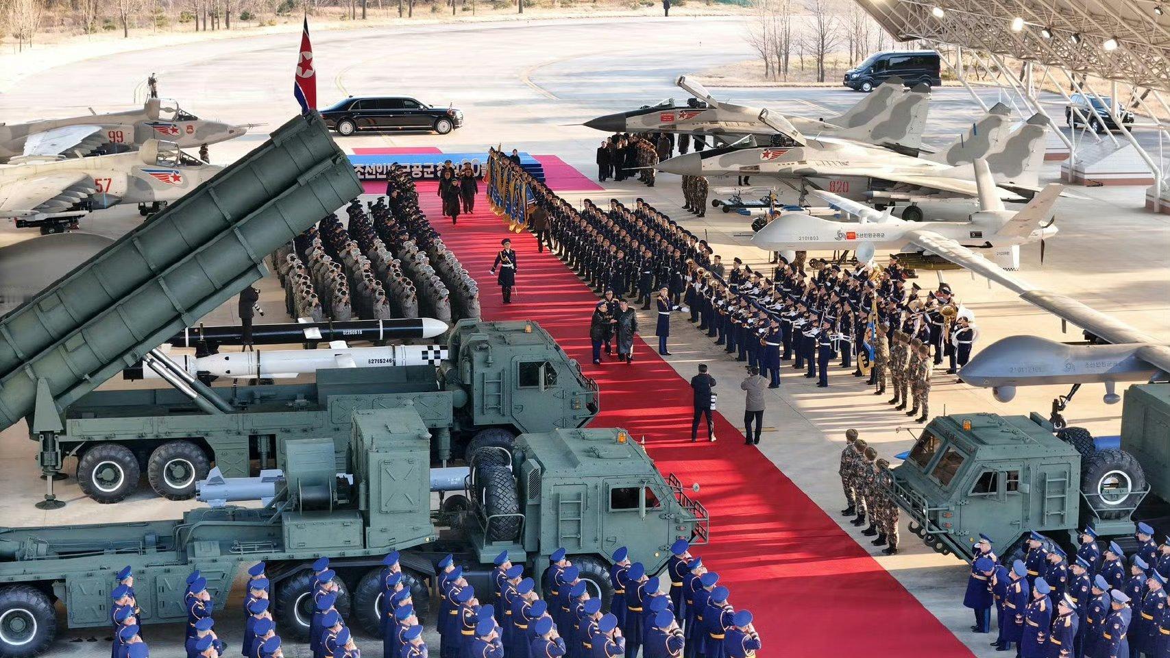 11月28日，🇰🇵朝鲜空军创建80周年纪念活动在葛麻飞行场第2