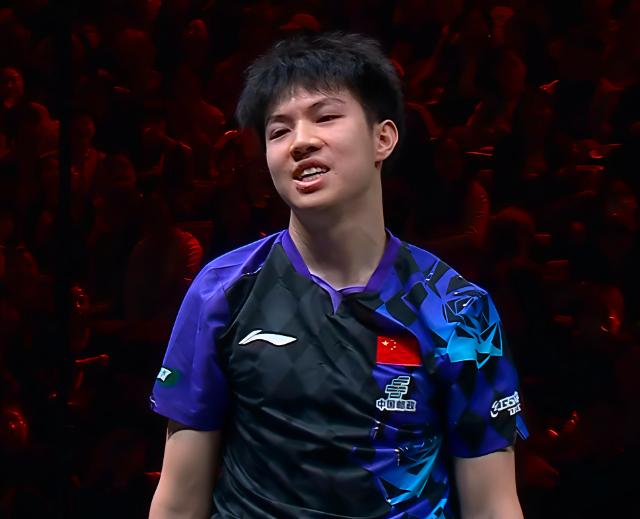 黄友政3-2赢了，明眼人都能看出来，亚运会夺冠归来明显不一样。我认为