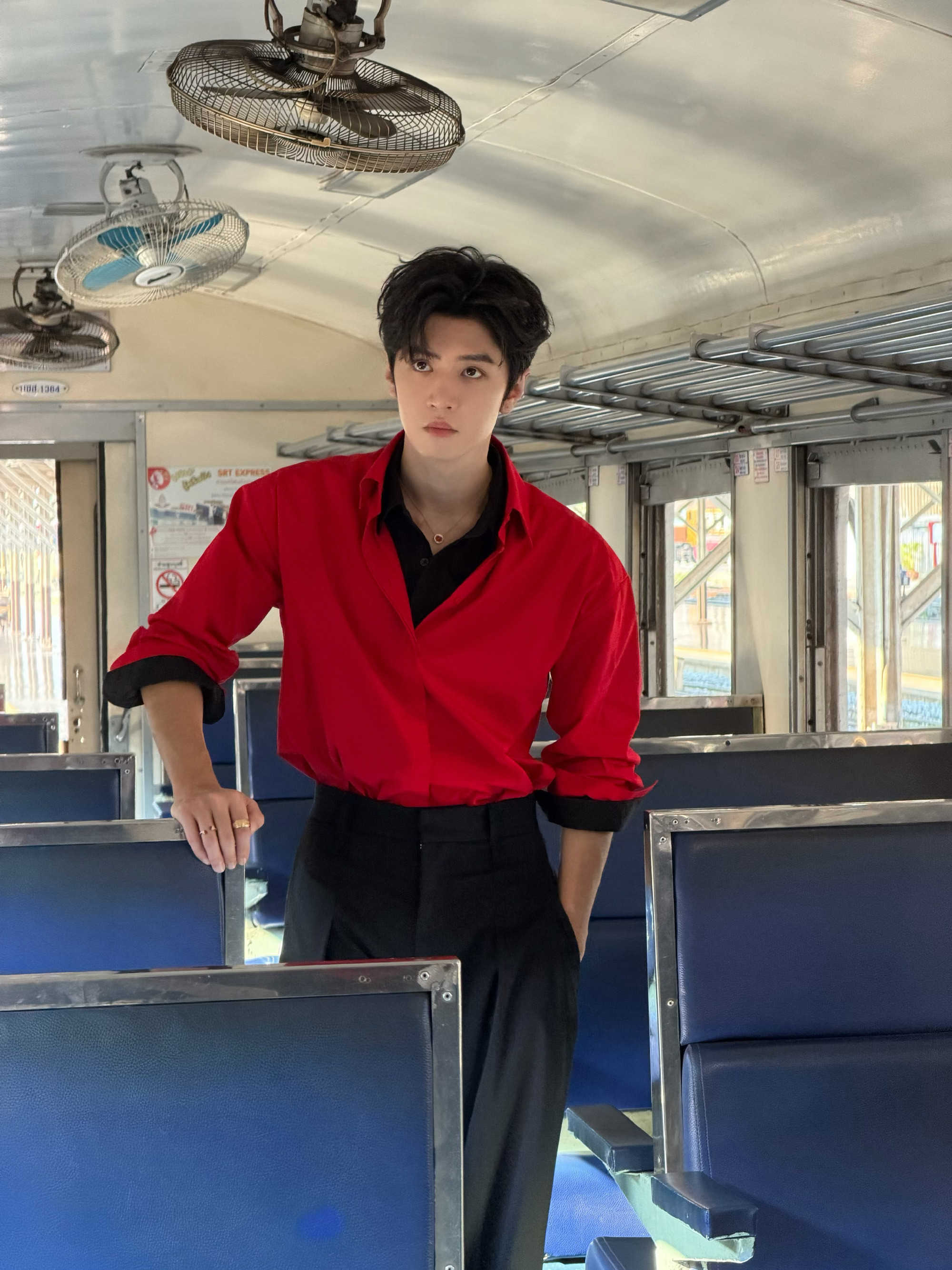 1.《浮生物语》陈哲远已签约，王楚然也签了，这部剧本偏民国题材，快穿的感觉，男女