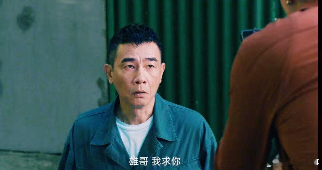 让何润东演疯批的是天才不得不服，何润东把疯批角色演得太带感了，完全让人移不开眼