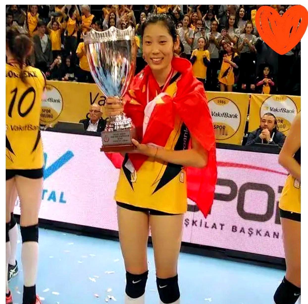 朱婷带队去全运会，没拿奖牌，却带来了比奖牌更价值的东西。她用行动证明，拼搏不仅为