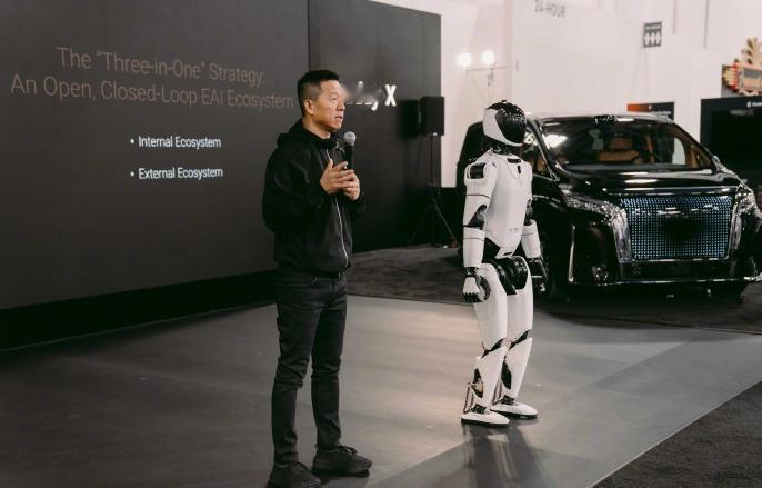 贾会计又融到资了。1000万刀。说实话，贾会计真的醒悟晚了，他要是早去美国，甚