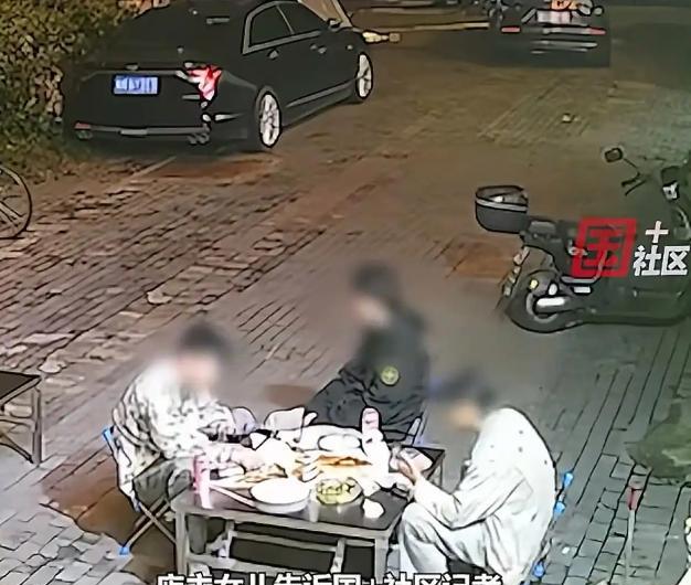 “看似善良，实则害人！”杭州，三名男孩点200元烧烤后逃单！不料，老板的一句话却