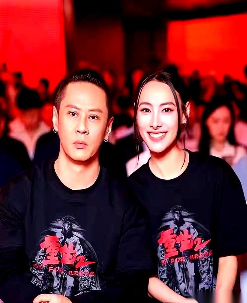 梁洛施在早年采访里交过底，压根没有分手费和赡养费这回事。李泽楷只负责给三个儿子的生活兜底，她现阶段住